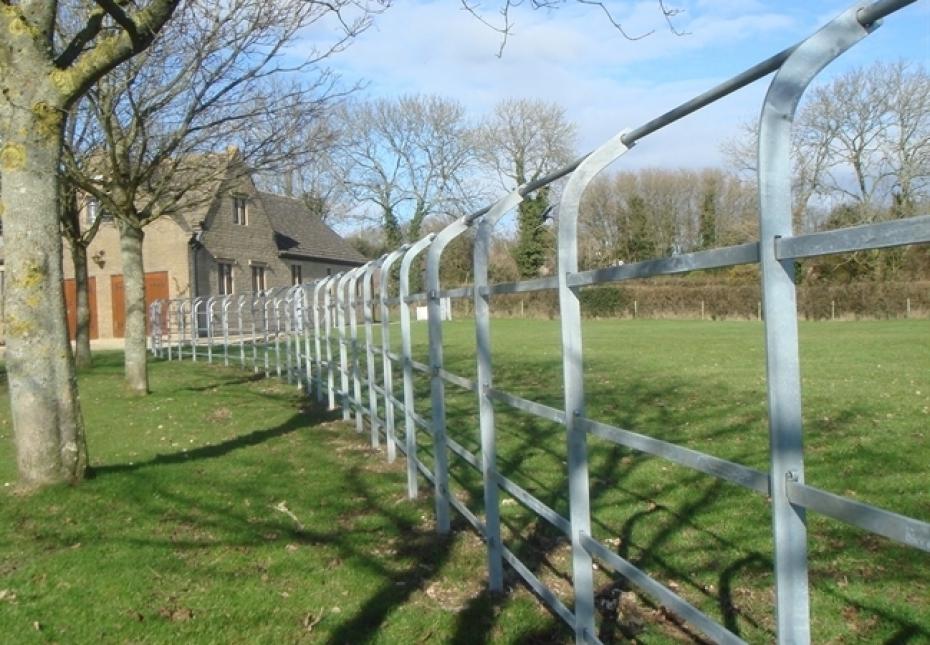 Curved top parkland fencing