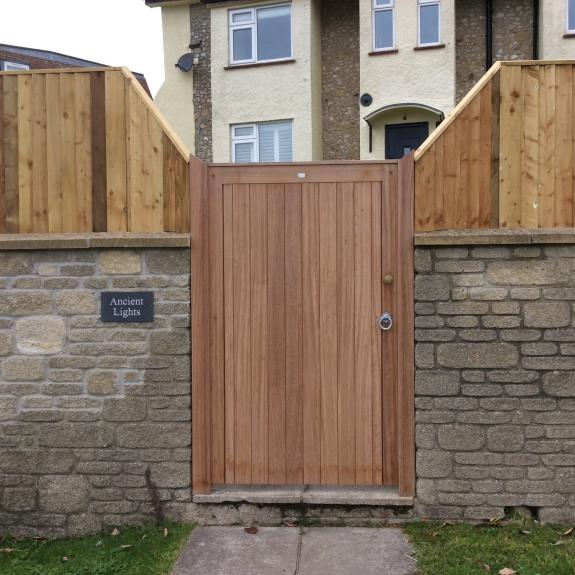 Classic Gate with Feather edge fencing